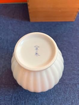 1097 深川製磁　芙蓉鉄仙花　花瓶　金彩　未使用 Amazon.co.jp: 1097 深川製磁 芙蓉鉄仙花 花瓶 金彩 : ホーム